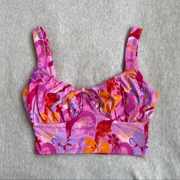 🔥 Tiger Mist Cesar Crop Top - Picture 2 of 7